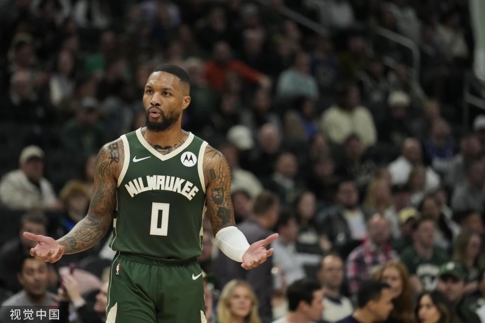 围增添了几 围增添了几