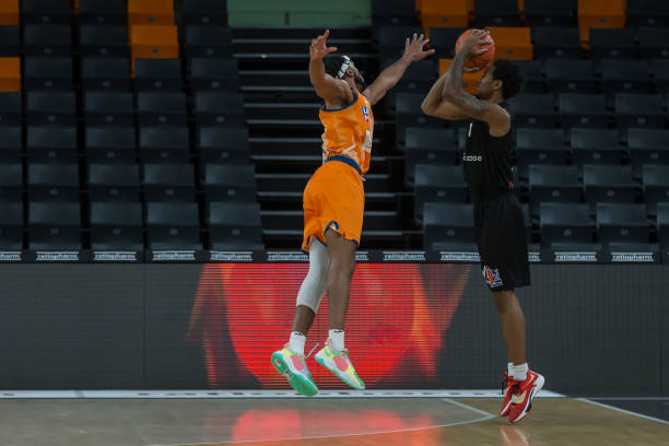 丹尼尔凭借 丹尼尔凭借