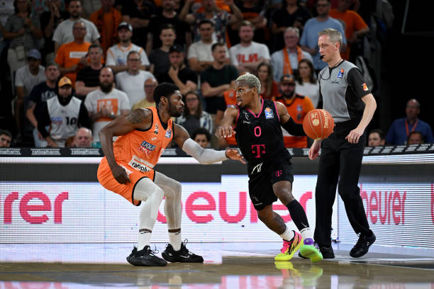 他不仅展示 他不仅展示