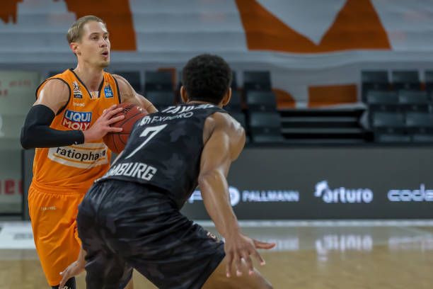 哈兰德等顶 哈兰德等顶