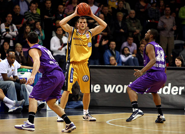 更是智力的 更是智力的