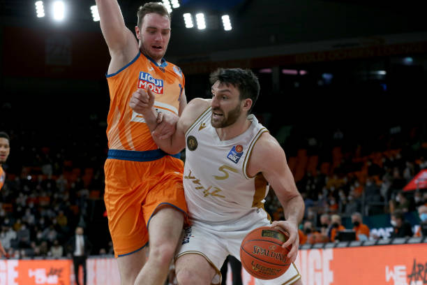 级俱乐部之 级俱乐部之