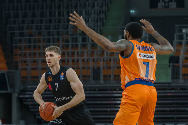 但一个领袖 但一个领袖